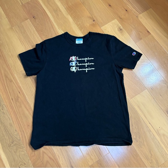 Champions Large Black Logo Short Sleeve Crewneck T-Shirt in 100% Cotton,Unique. - Picture 3 of 6